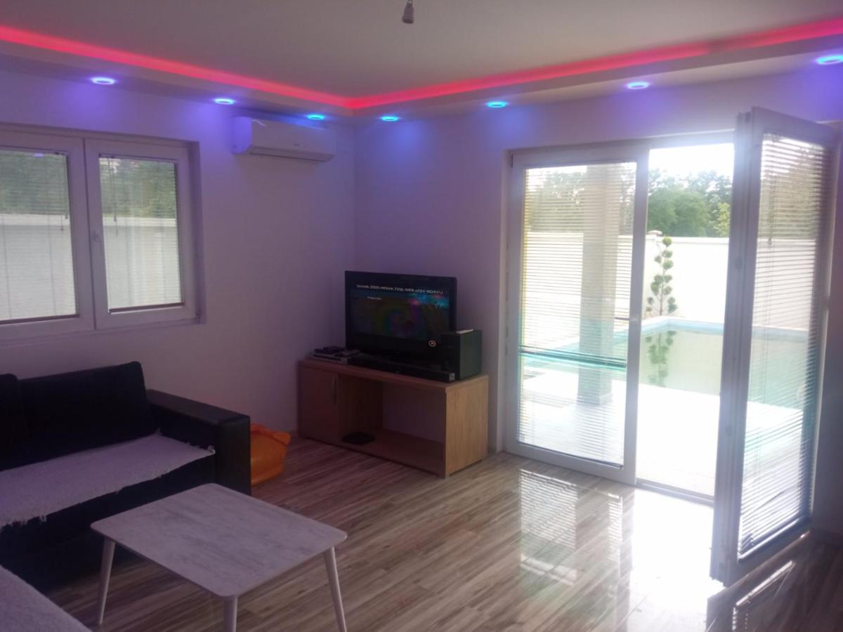 House With Pool - Mitrovic Villa Herceg Novi Luaran gambar